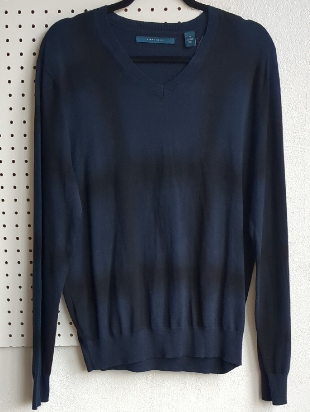 Perry Ellis Men's Navy V-Neck Sweater
